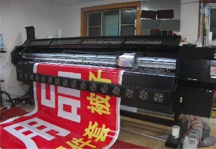 王屋喷绘广告分辨率是多少？
